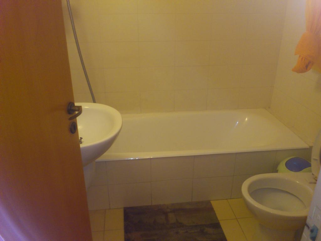 Carisa Olympic Court Apartment 拉纳卡 客房 照片