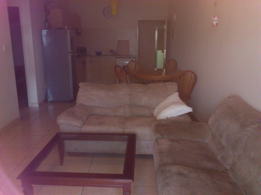 Carisa Olympic Court Apartment 拉纳卡 客房 照片